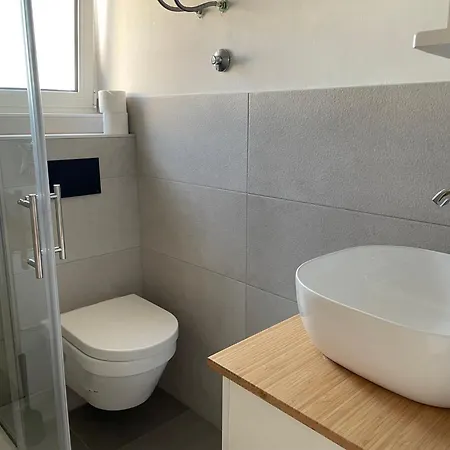 Miranda 2 * Barbat na Rabu